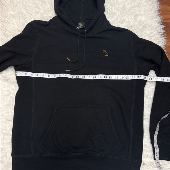 CLASSIC HOODIE - BLACK - Picture 2 of 12